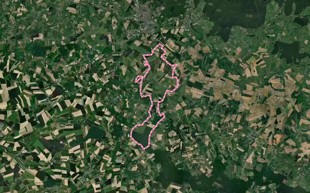 Vue satellite de Bucilly avec ses contours administratifs