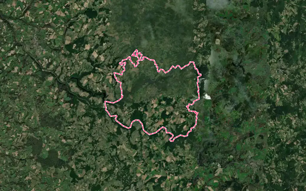 Vue satellite de Bujaleuf avec ses contours administratifs