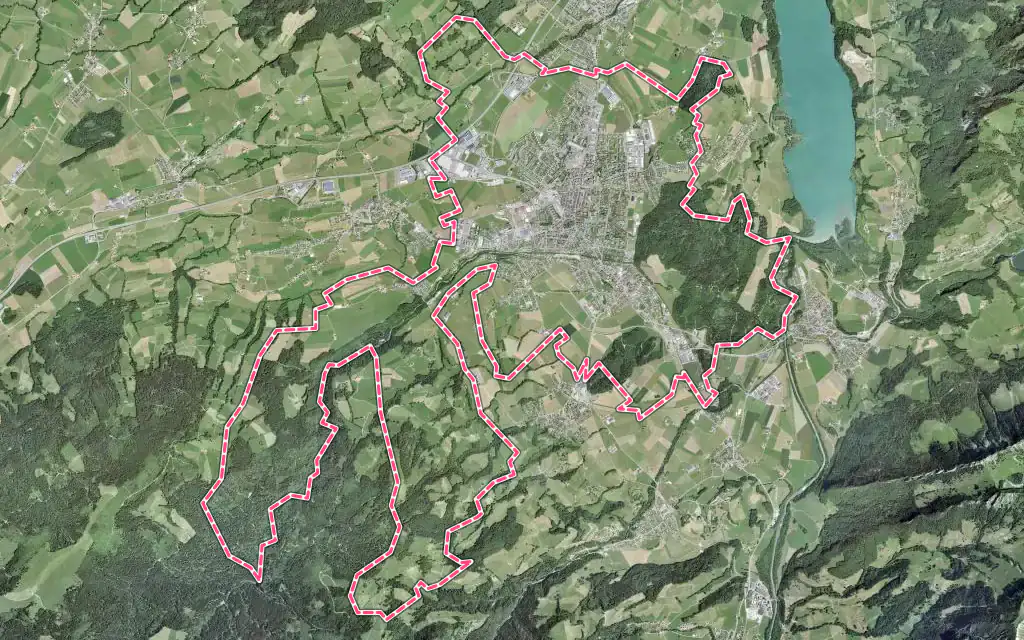 Vue satellite de Bulle avec ses contours administratifs