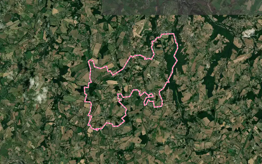 Vue satellite de Burgnac avec ses contours administratifs