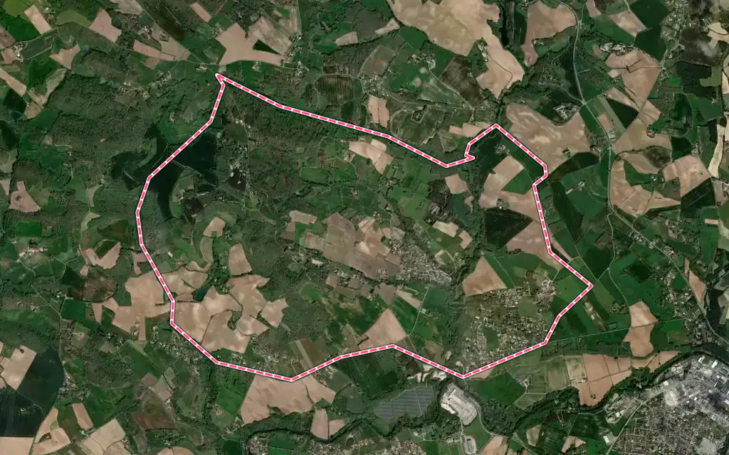 Vue satellite de Busque avec ses contours administratifs