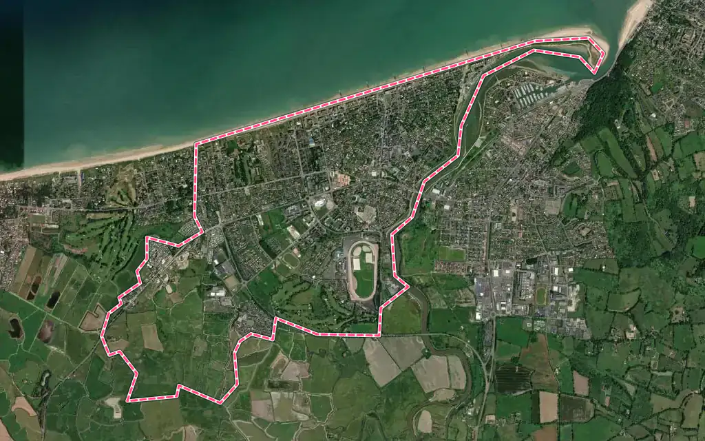 Vue satellite de Cabourg avec ses contours administratifs