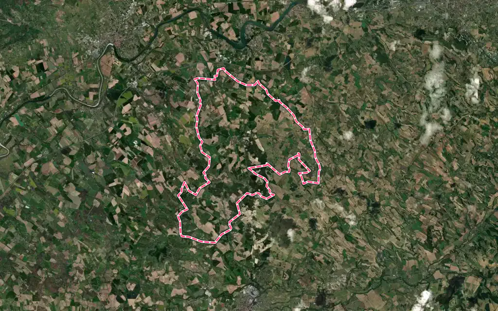 Vue satellite de Cadalen avec ses contours administratifs