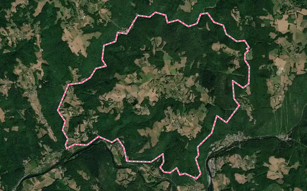 Vue satellite de Cahus avec ses contours administratifs