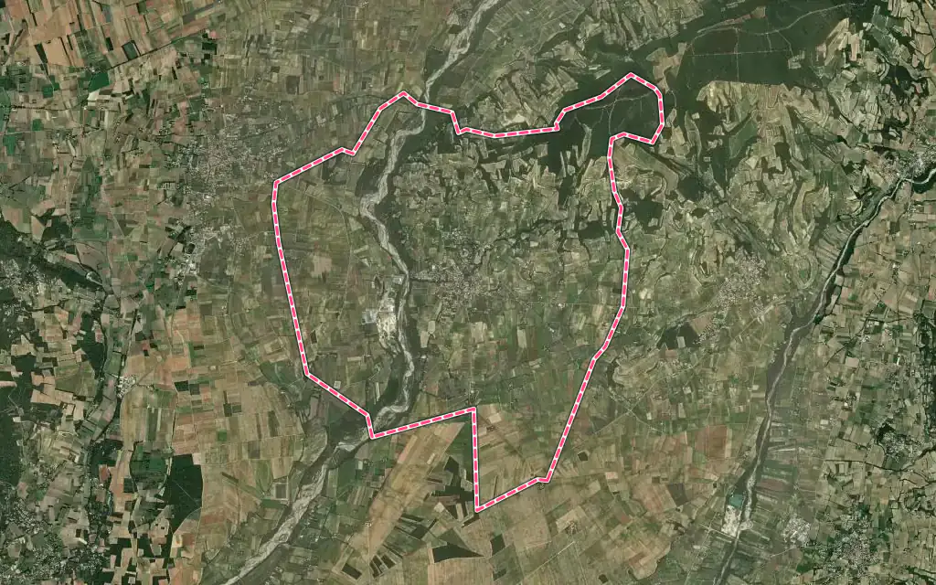 Vue satellite de Cairanne avec ses contours administratifs
