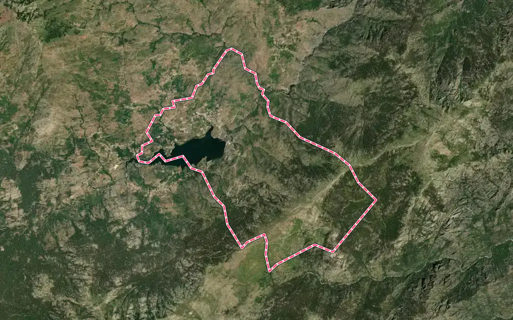 Vue satellite de Calacuccia avec ses contours administratifs