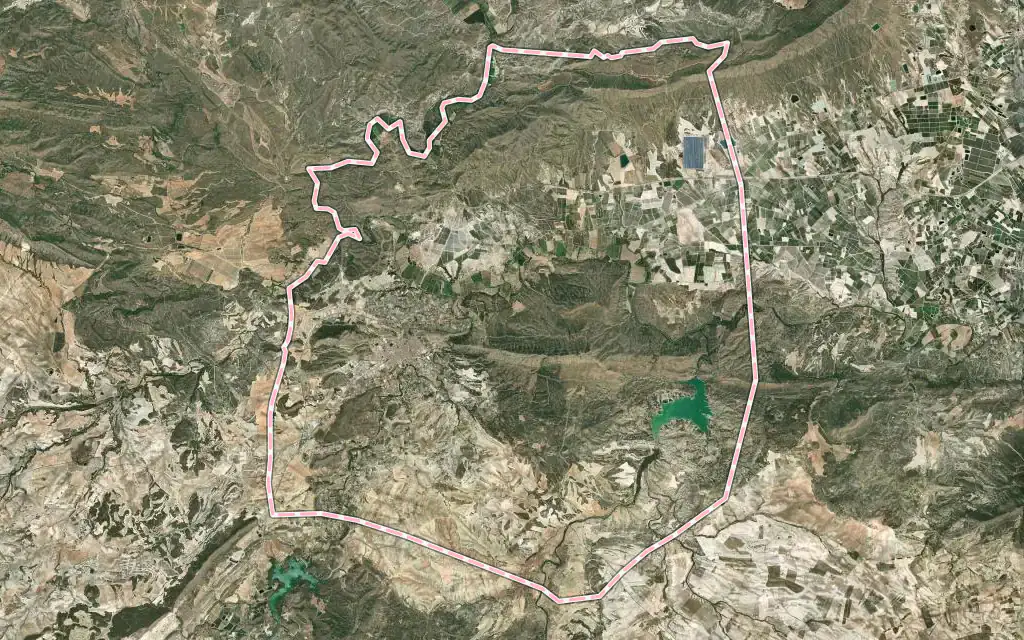 Vista satélite de Calasparra con su contorno administrativo