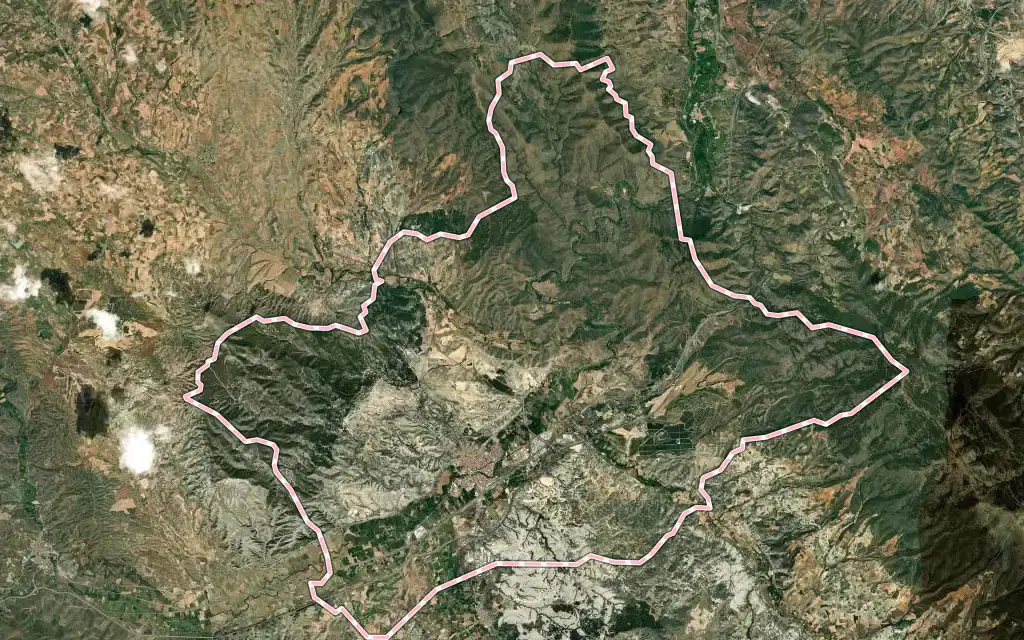 Vista satélite de Calatayud con su contorno administrativo