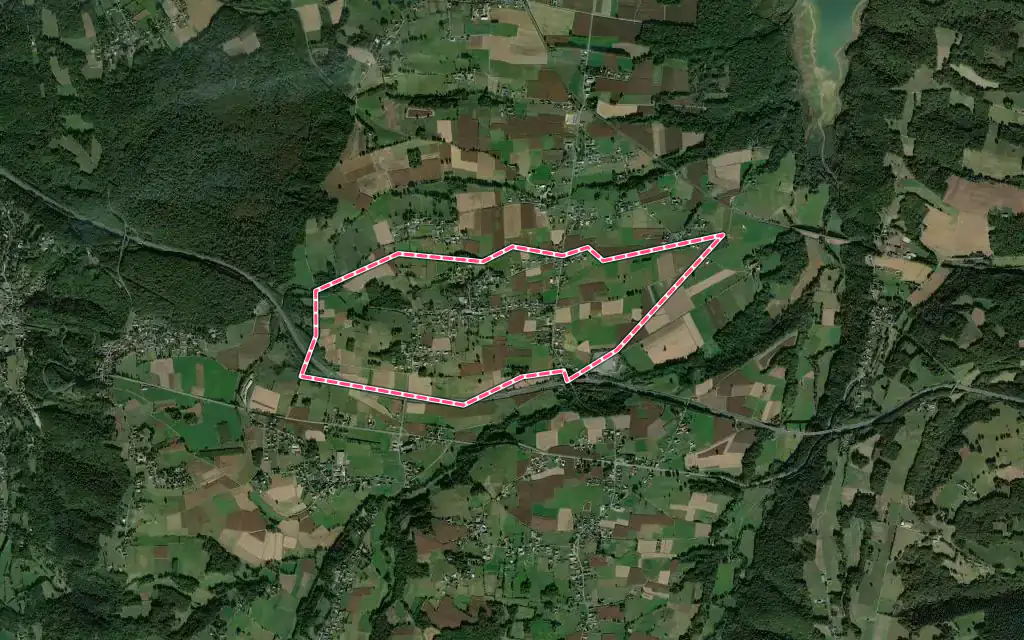 Vue satellite de Calavanté avec ses contours administratifs