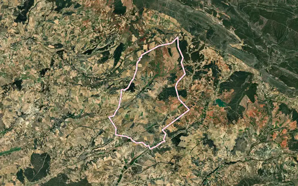 Vista satélite de Caleruega con su contorno administrativo