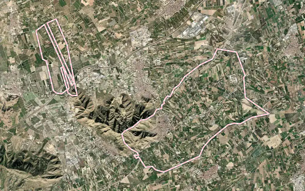 Vista satélite de Callosa de Segura con su contorno administrativo