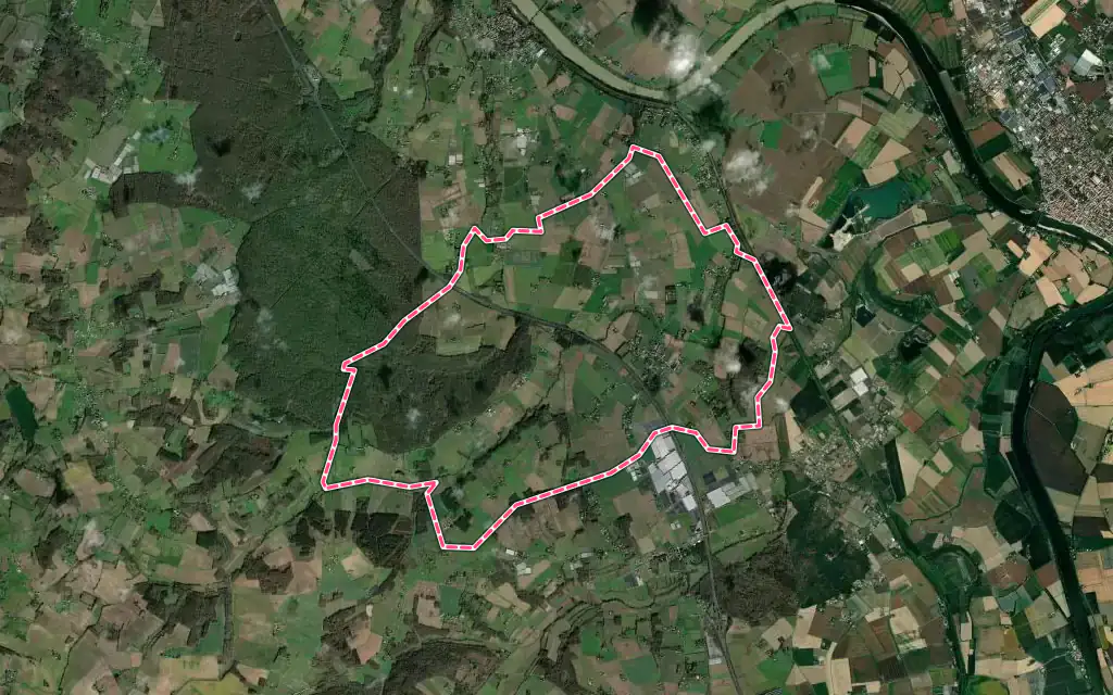Vue satellite de Calonges avec ses contours administratifs