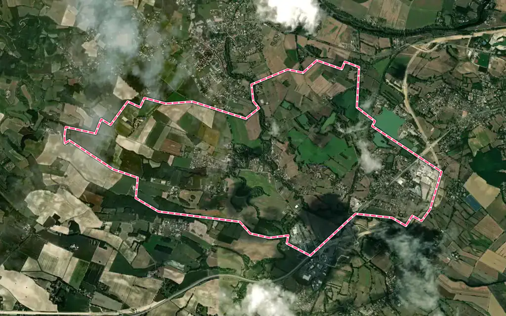 Vue satellite de Cambounet-sur-le-Sor avec ses contours administratifs