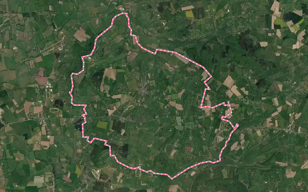 Vue satellite de Cambremer avec ses contours administratifs