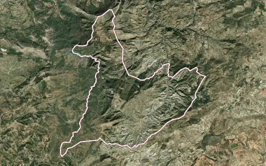 Vista satélite de Campillo de Arenas con su contorno administrativo