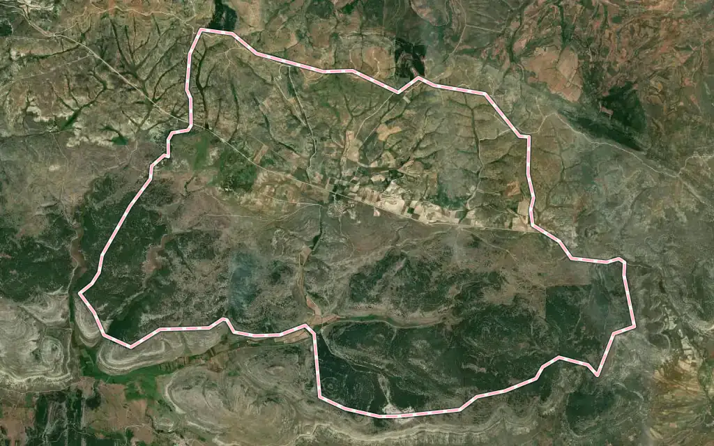 Vista satélite de Campisábalos con su contorno administrativo
