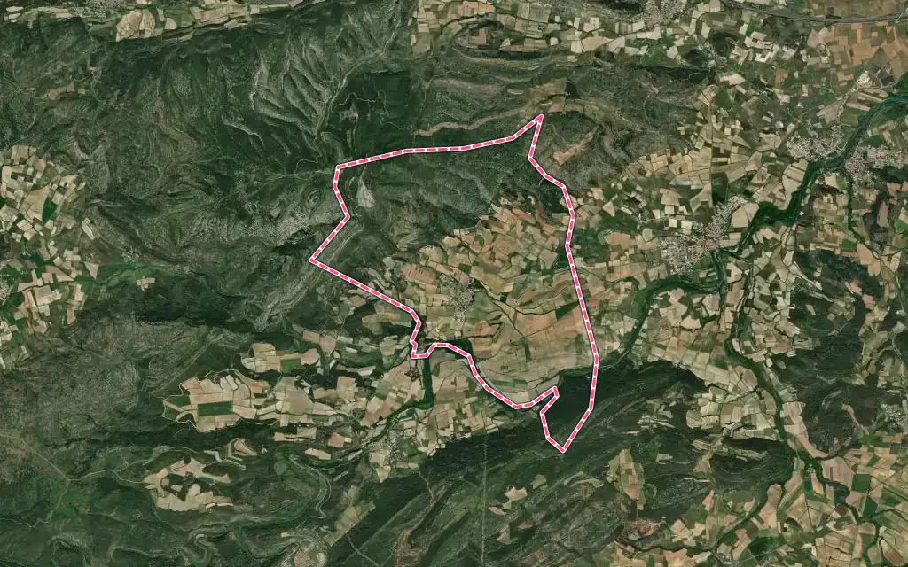Vue satellite de Camplong-d'Aude avec ses contours administratifs