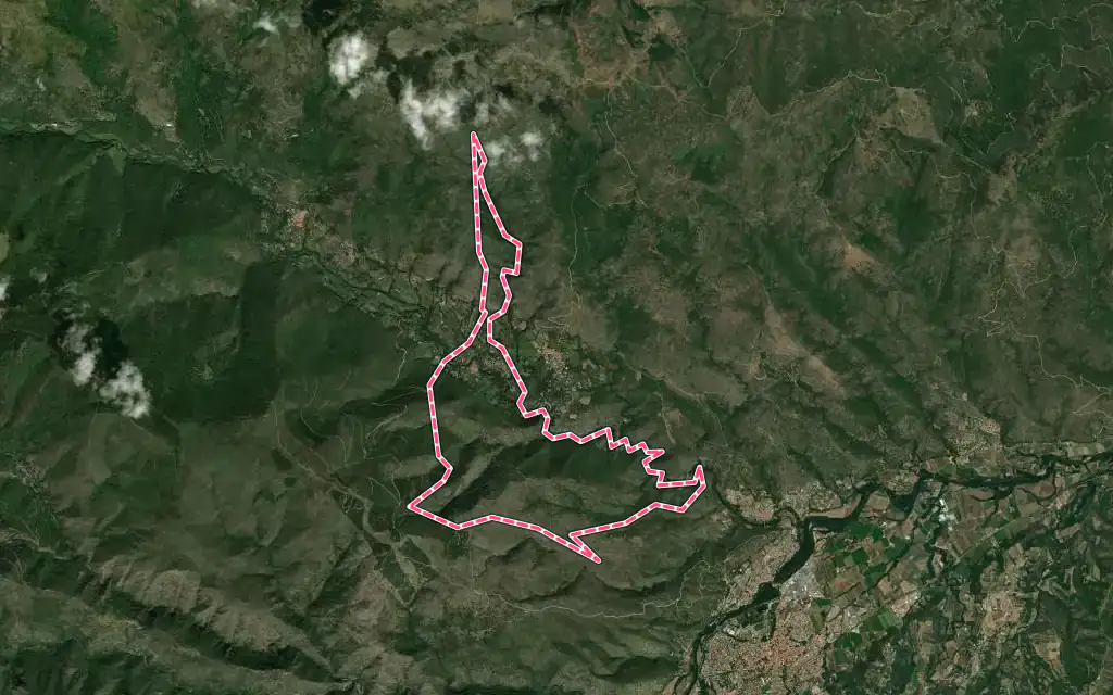 Vue satellite de Campôme avec ses contours administratifs
