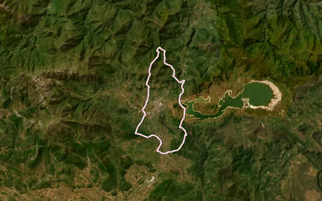 Vista satélite de Campoo de Enmedio con su contorno administrativo