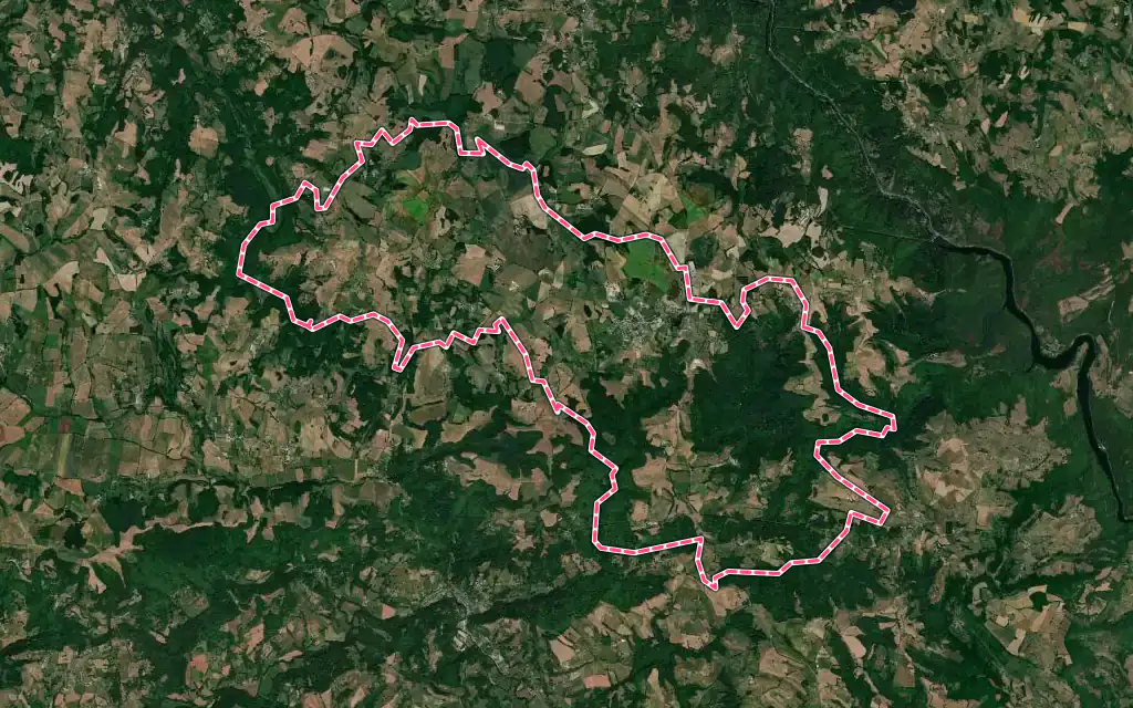 Vue satellite de Campuac avec ses contours administratifs
