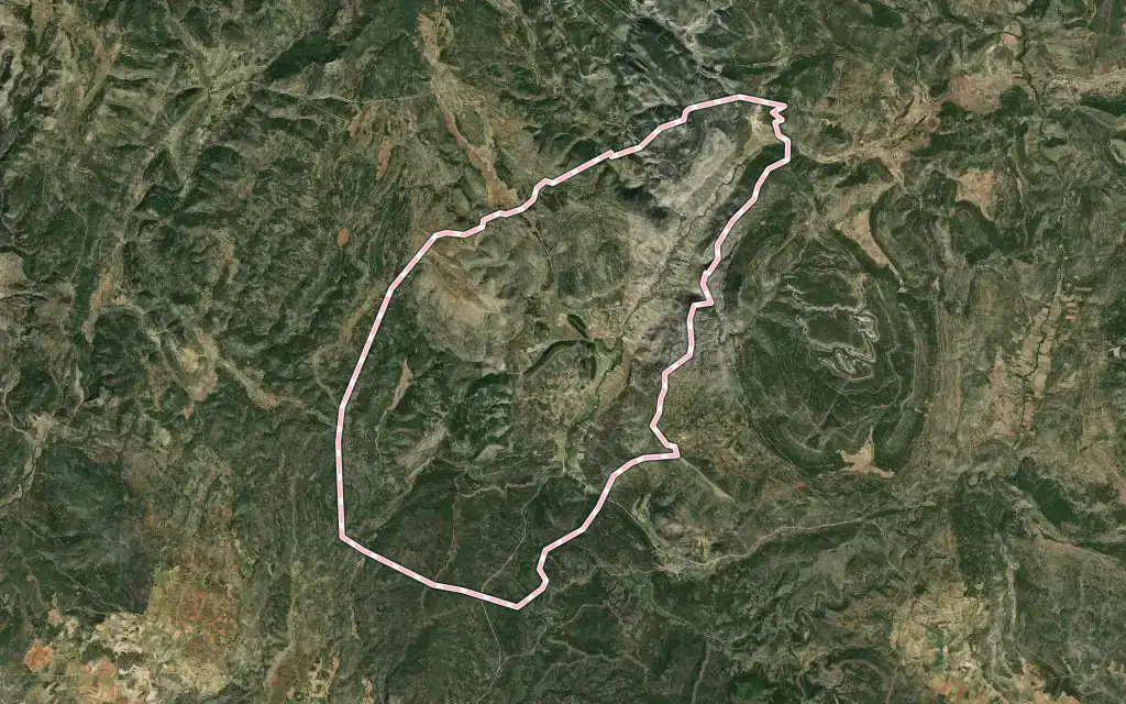 Vista satélite de Cañete con su contorno administrativo