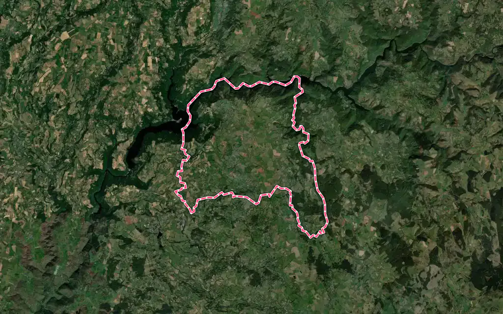 Vue satellite de Cantoin avec ses contours administratifs