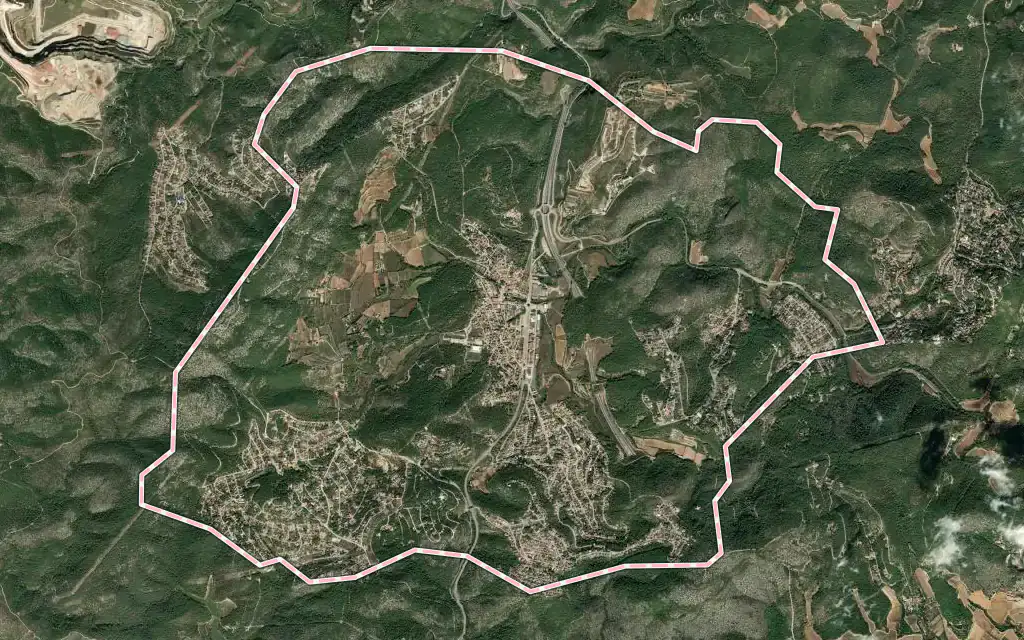 Vista satélite de Canyelles con su contorno administrativo