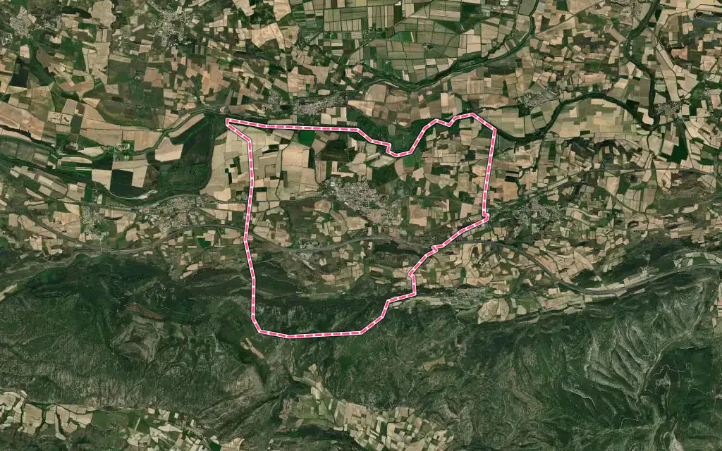 Vue satellite de Capendu avec ses contours administratifs