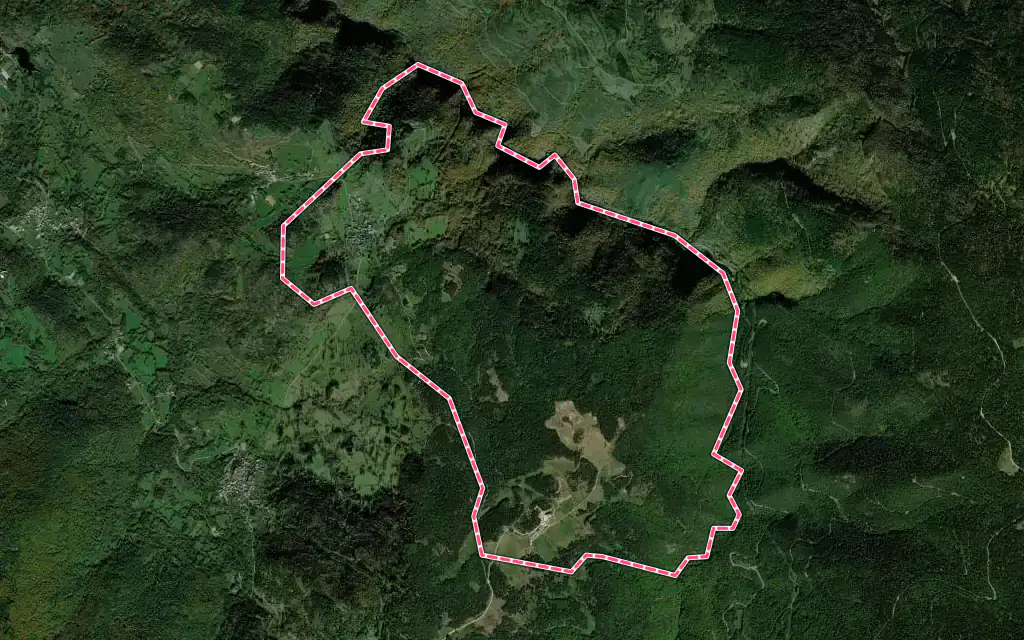 Vue satellite de Carcanières avec ses contours administratifs