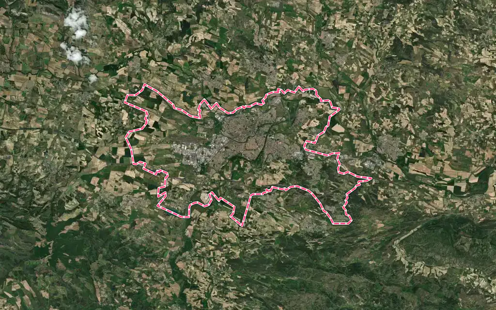 Vue satellite de Carcassonne avec ses contours administratifs