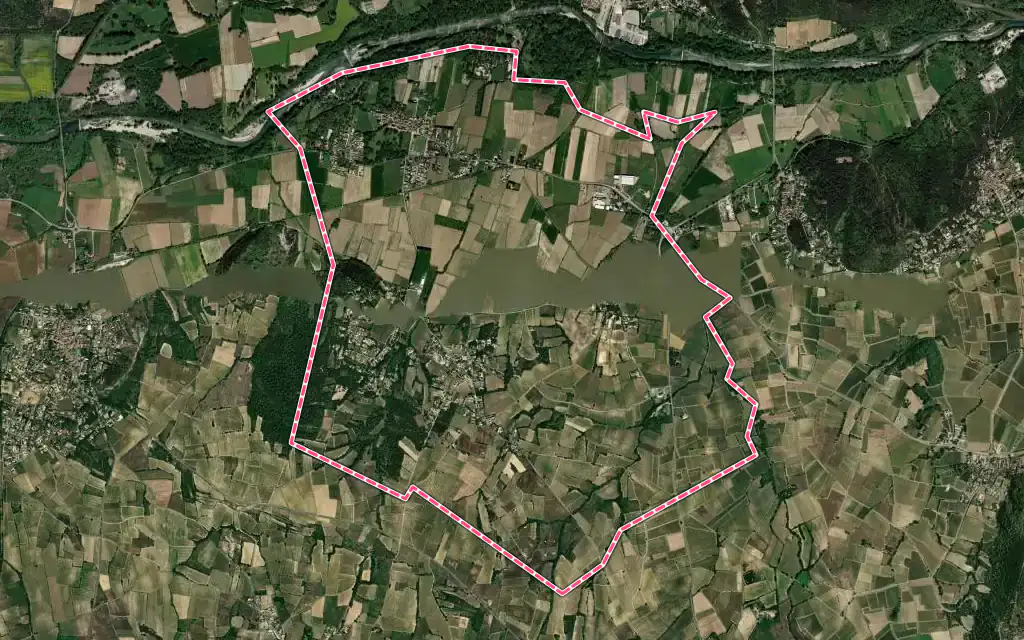 Vue satellite de Cardet avec ses contours administratifs