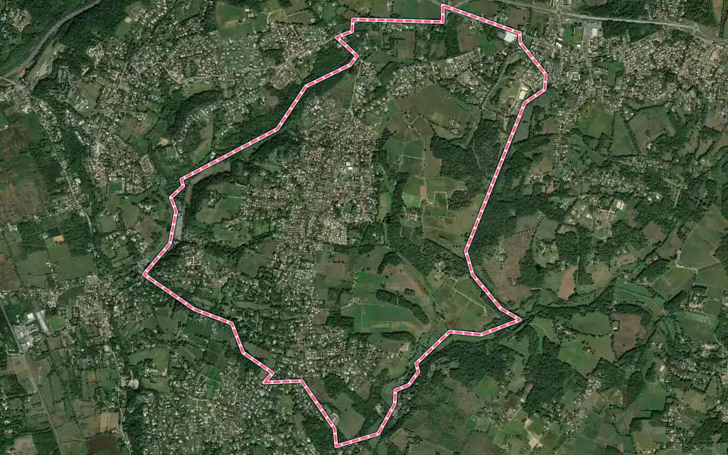 Vue satellite de Carignan-de-Bordeaux avec ses contours administratifs