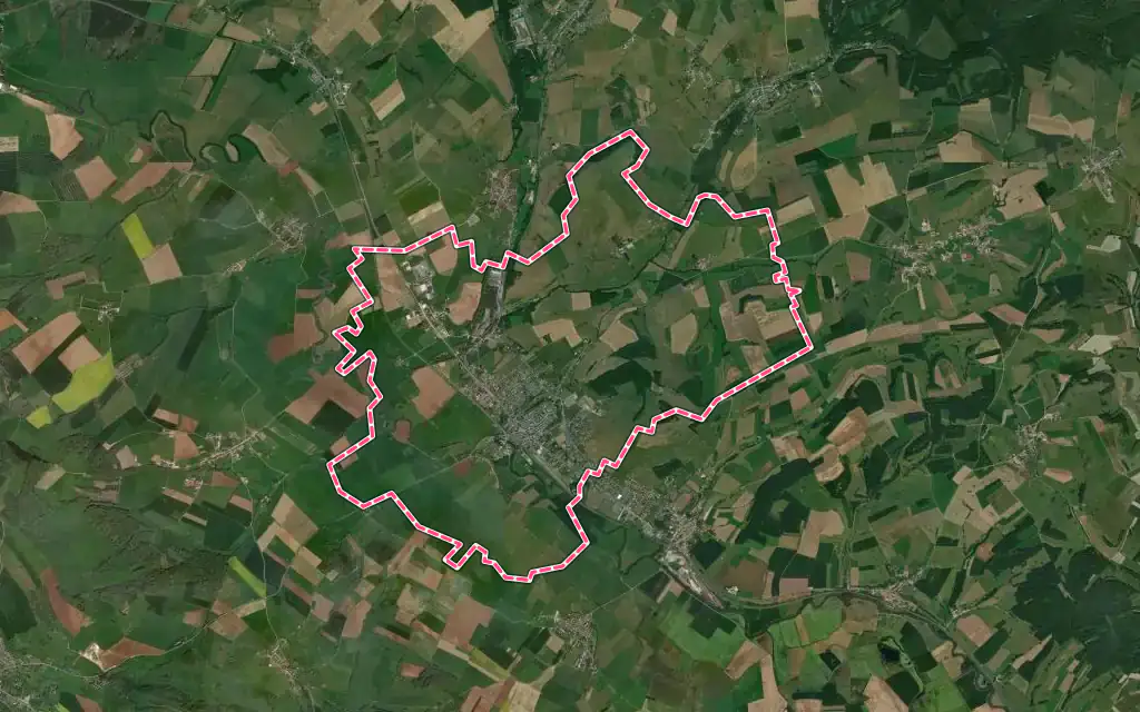 Vue satellite de Carignan avec ses contours administratifs