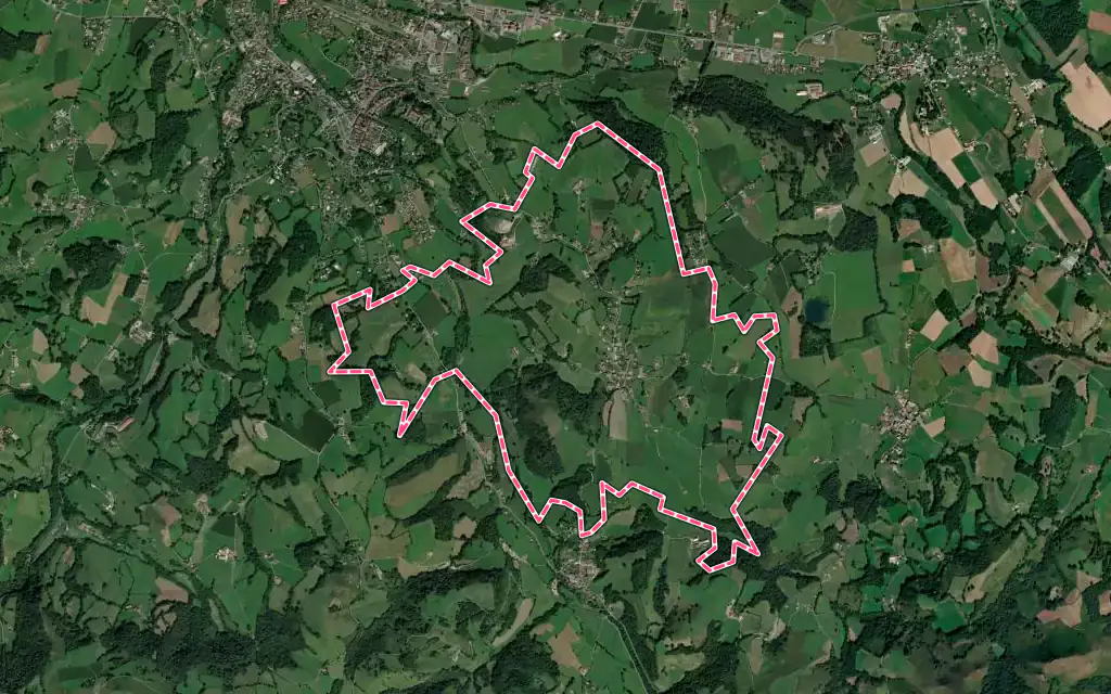 Vue satellite de Caro avec ses contours administratifs