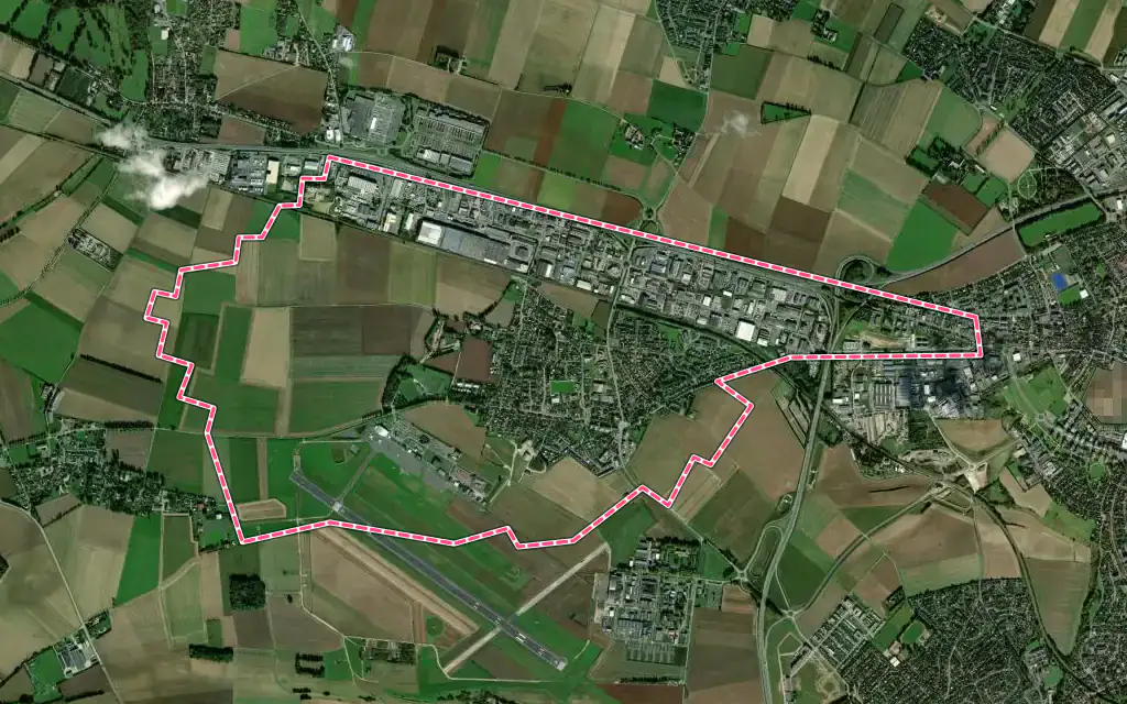 Vue satellite de Carpiquet avec ses contours administratifs