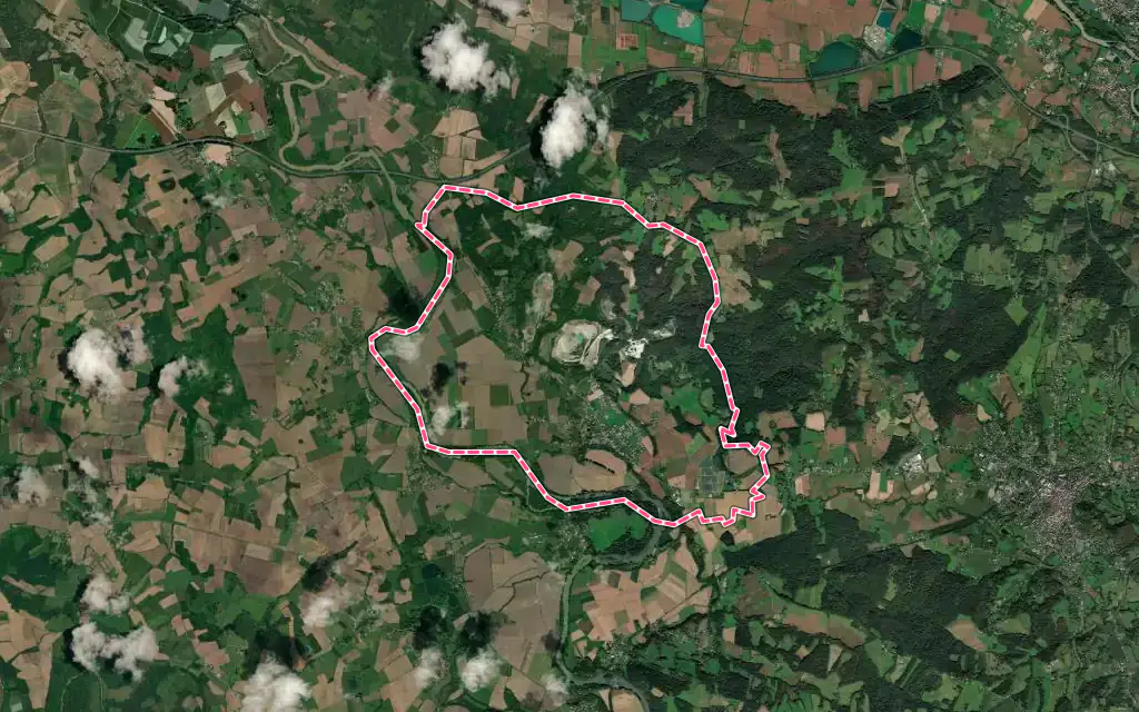 Vue satellite de Carresse-Cassaber avec ses contours administratifs