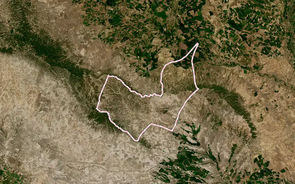 Vista satélite de Castejón de Monegros con su contorno administrativo