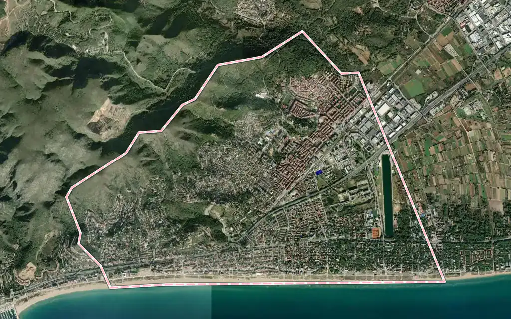 Vista satélite de Castelldefels con su contorno administrativo
