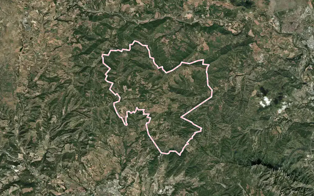 Vista satélite de Castellfollit del Boix con su contorno administrativo