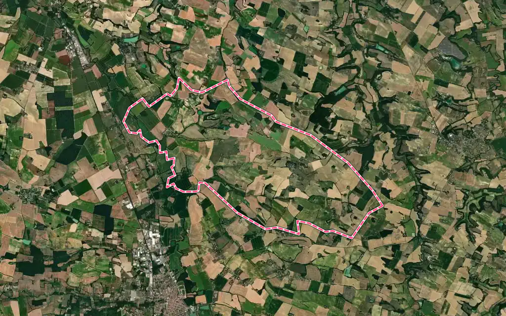 Vue satellite de Castelnau-d'Arbieu avec ses contours administratifs