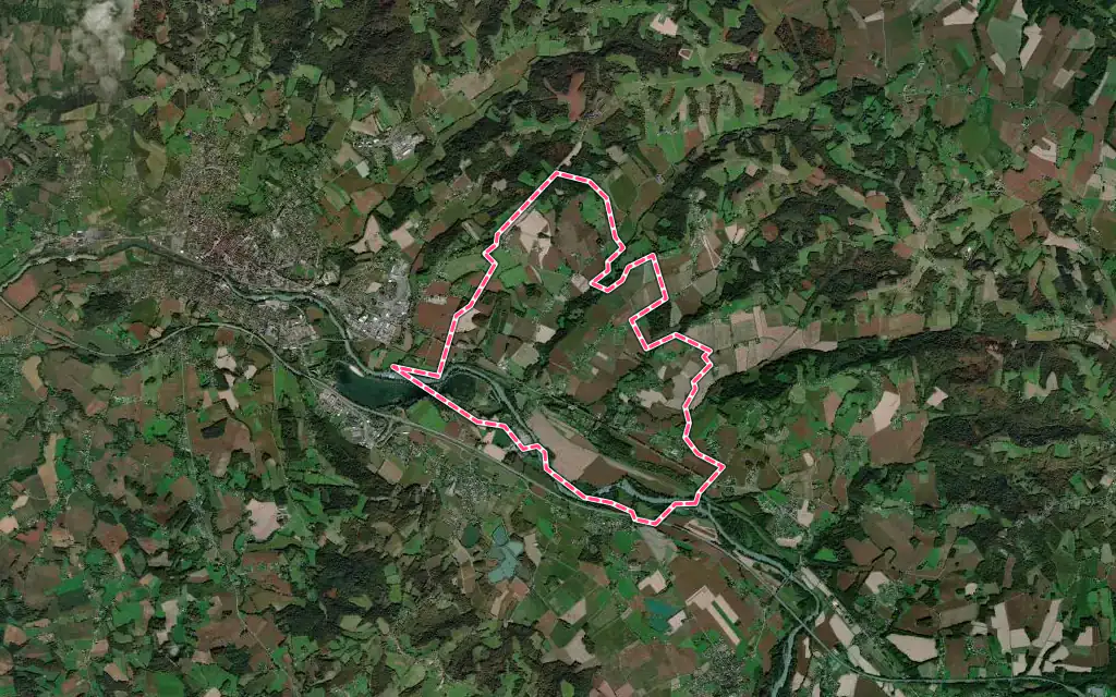 Vue satellite de Castétis avec ses contours administratifs