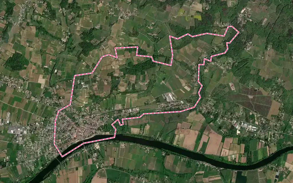 Vue satellite de Castillon-la-Bataille avec ses contours administratifs