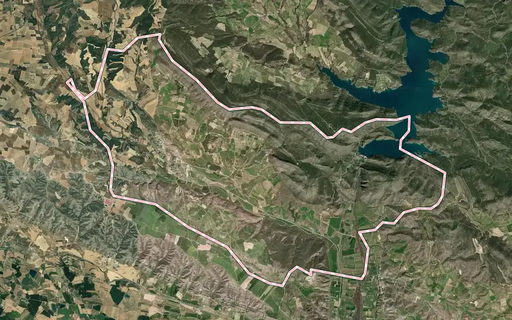 Vista satélite de Castillonroy / Castellonroi con su contorno administrativo