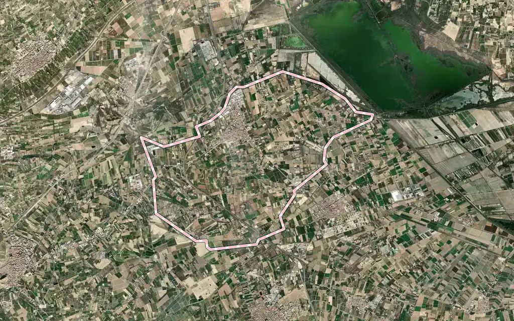 Vista satélite de Catral con su contorno administrativo