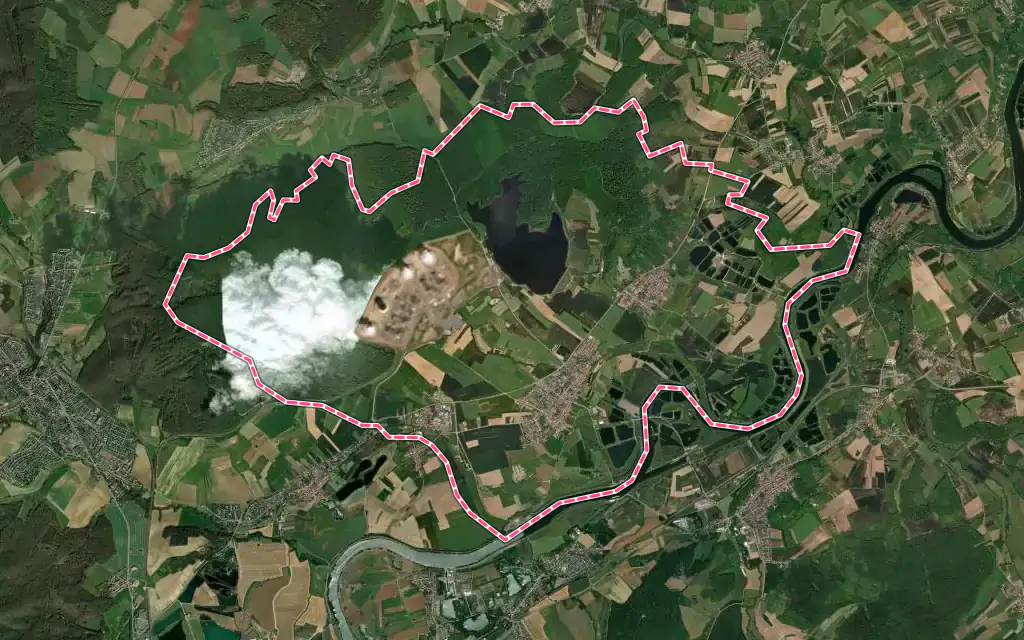 Vue satellite de Cattenom avec ses contours administratifs