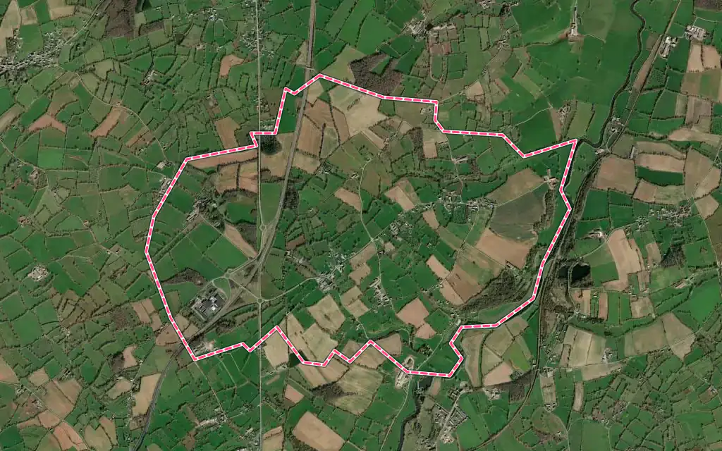 Vue satellite de Cavigny avec ses contours administratifs