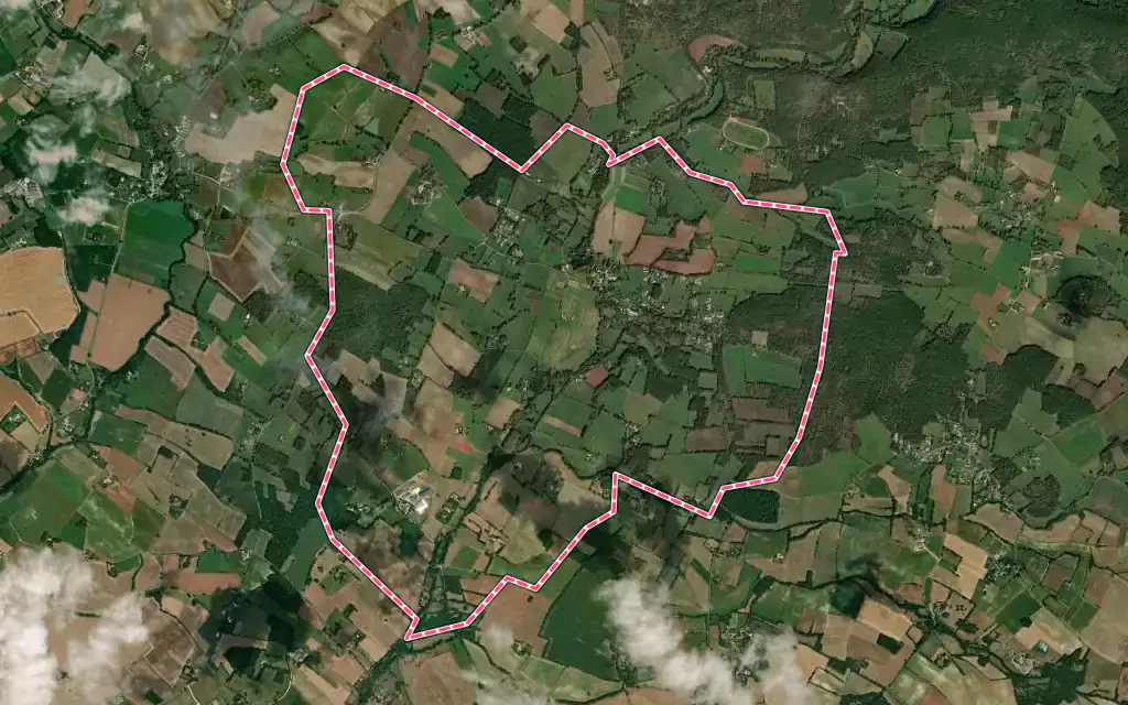 Vue satellite de Cayriech avec ses contours administratifs
