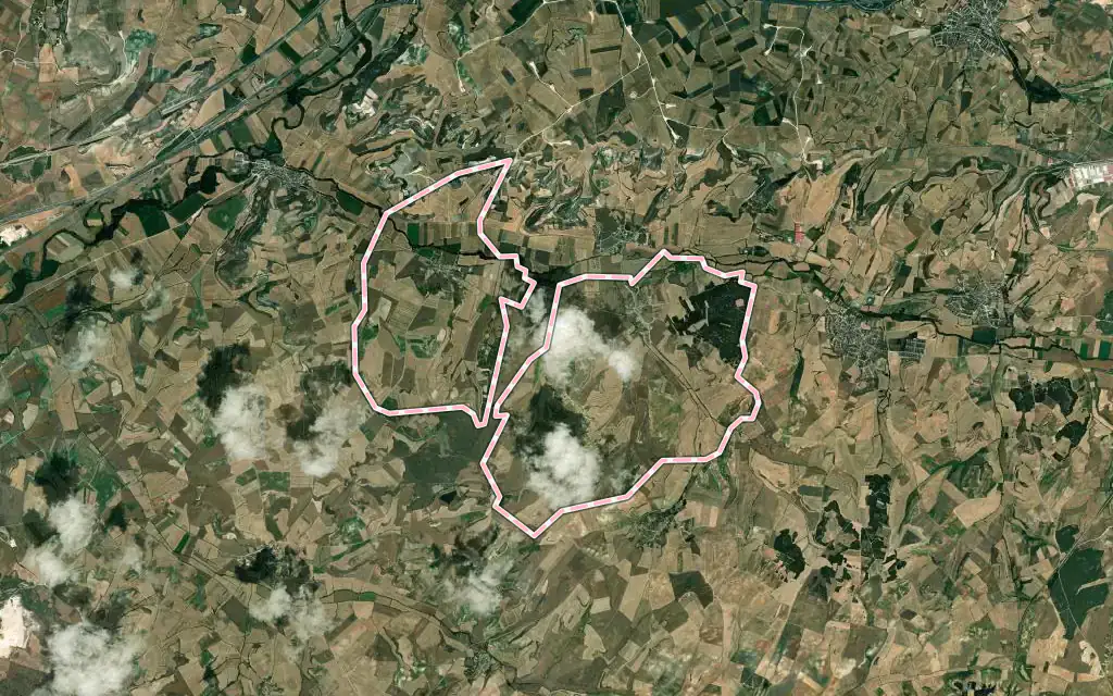 Vista satélite de Cayuela con su contorno administrativo