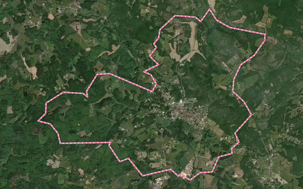 Vue satellite de Cazals avec ses contours administratifs