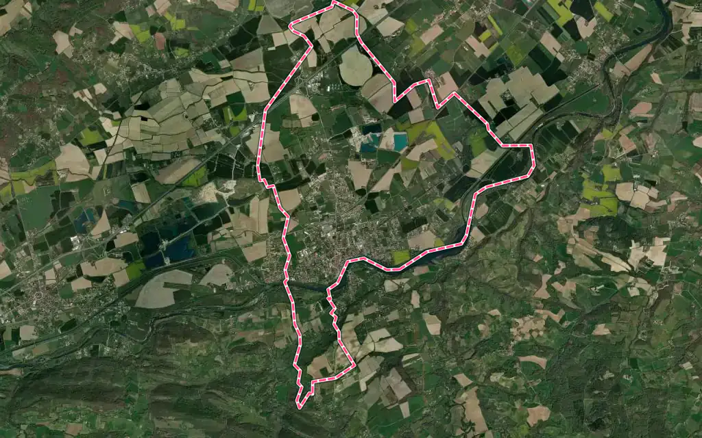 Vue satellite de Cazères avec ses contours administratifs
